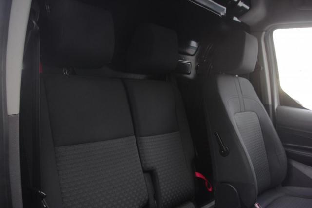 Ford Transit Connect image 9