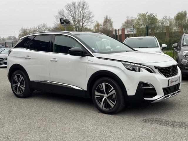 Peugeot 3008 image 2