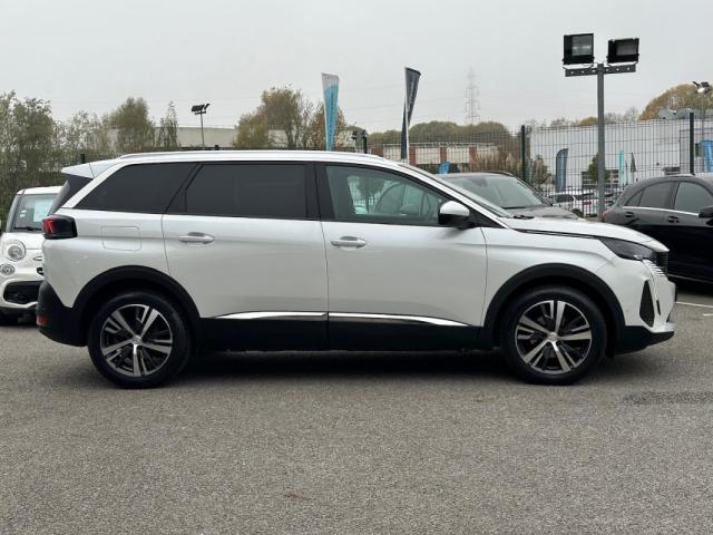 Peugeot 5008 image 4