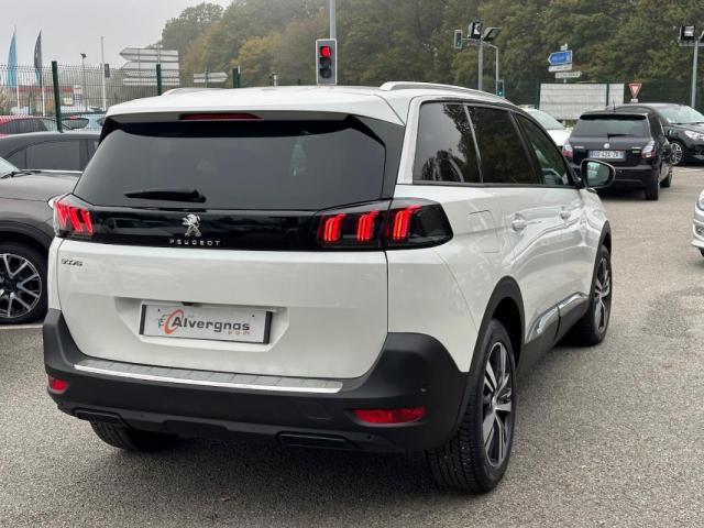Peugeot 5008 image 3