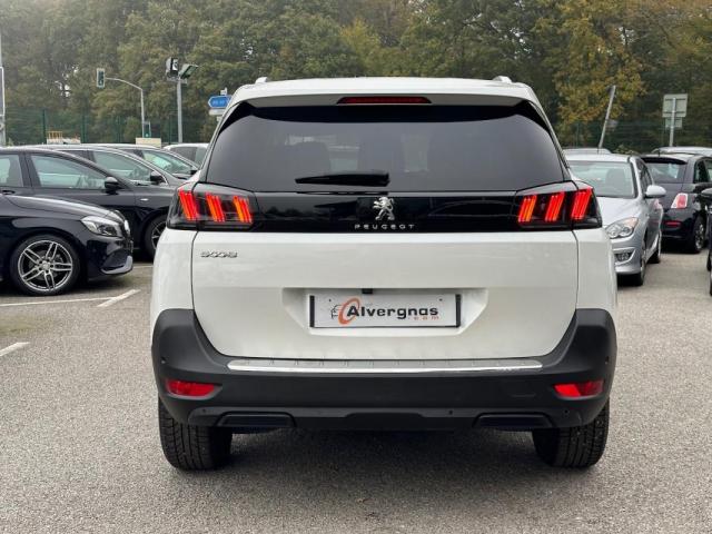 Peugeot 5008 image 6
