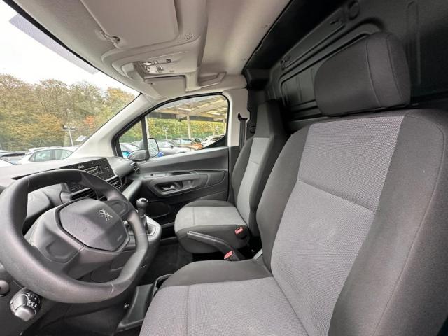 Peugeot Partner image 8