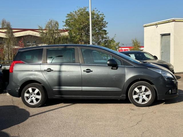 Peugeot 5008 image 5