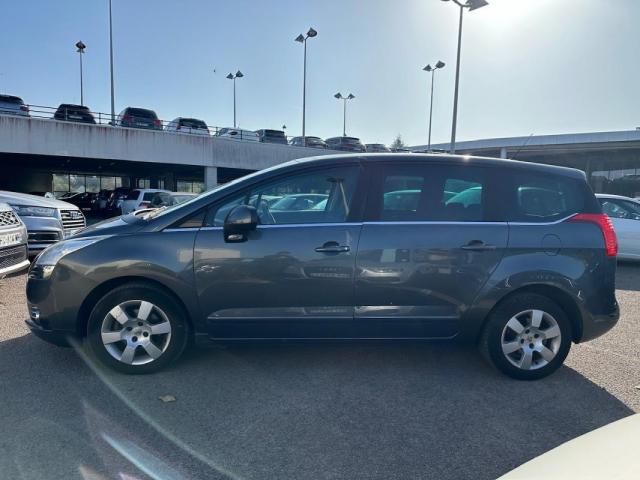 Peugeot 5008 image 8