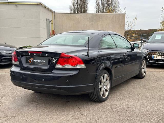 Volvo C70 image 2