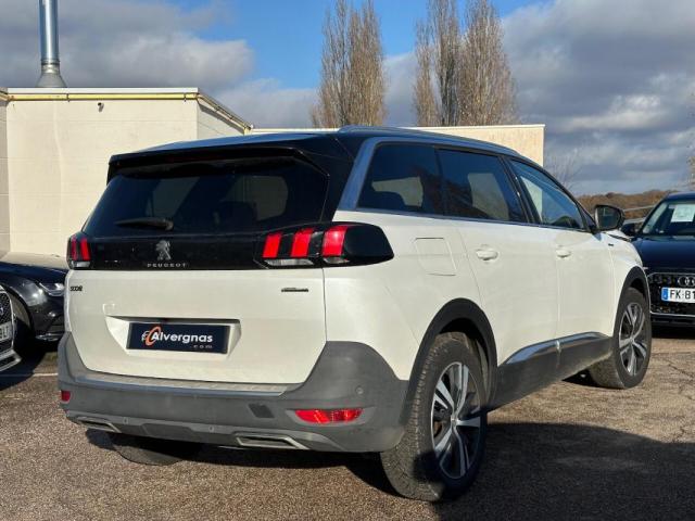 Peugeot 5008 image 2