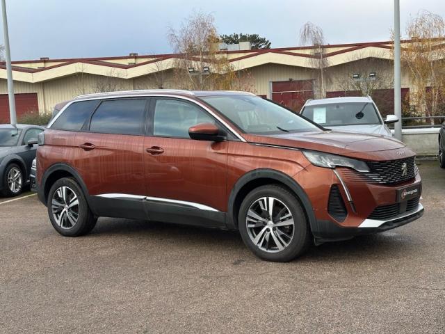 Peugeot 5008 image 1