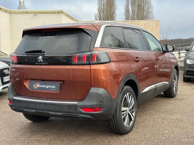 Peugeot 5008 image 2