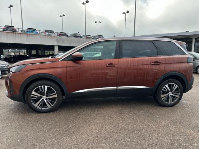 Peugeot 5008 image 8