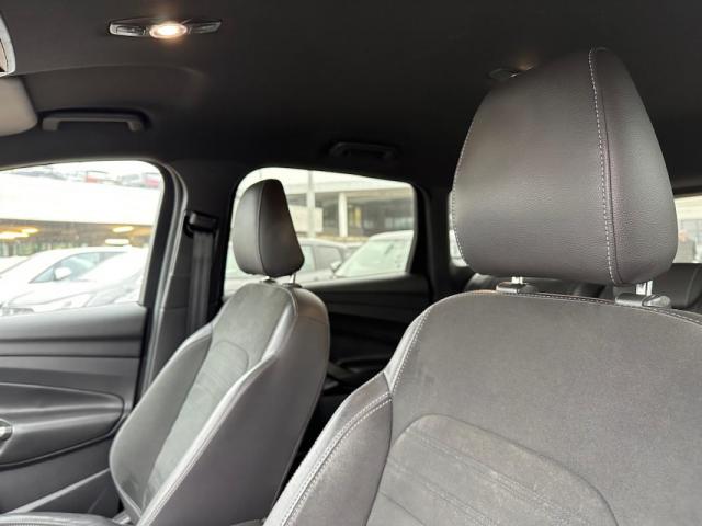 Ford Kuga image 8