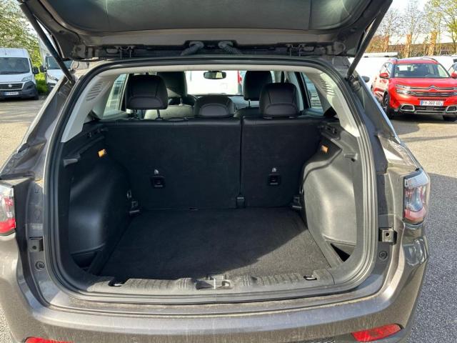 Jeep Compass image 9