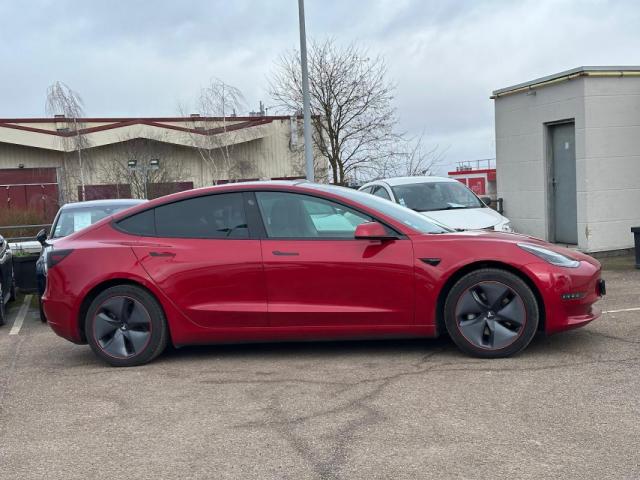 Tesla Model 3 image 5