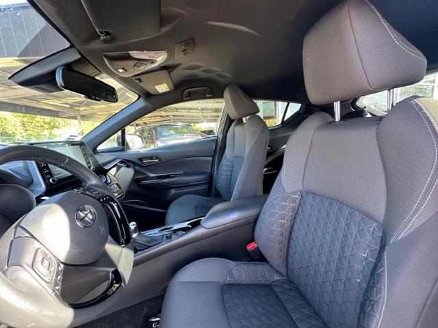 Toyota C-Hr image 6