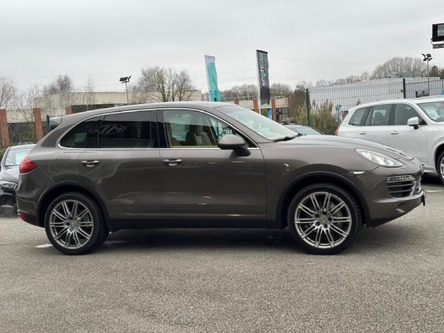 Porsche Cayenne image 9
