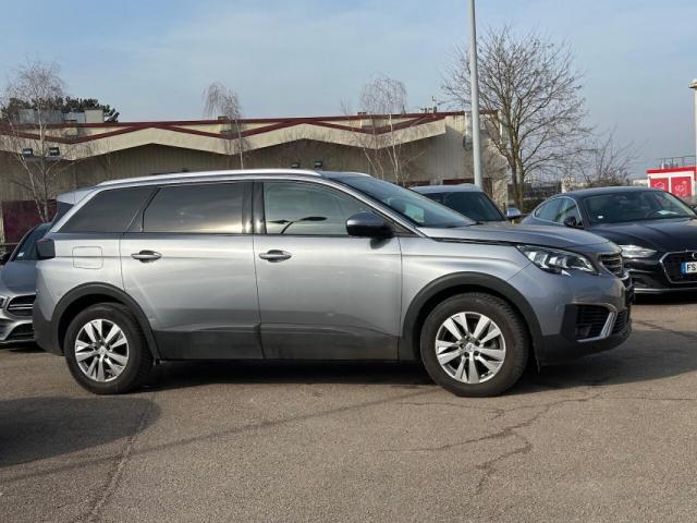 Peugeot 5008 image 4