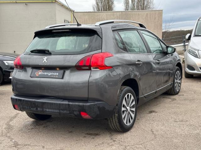 Peugeot 2008 image 3