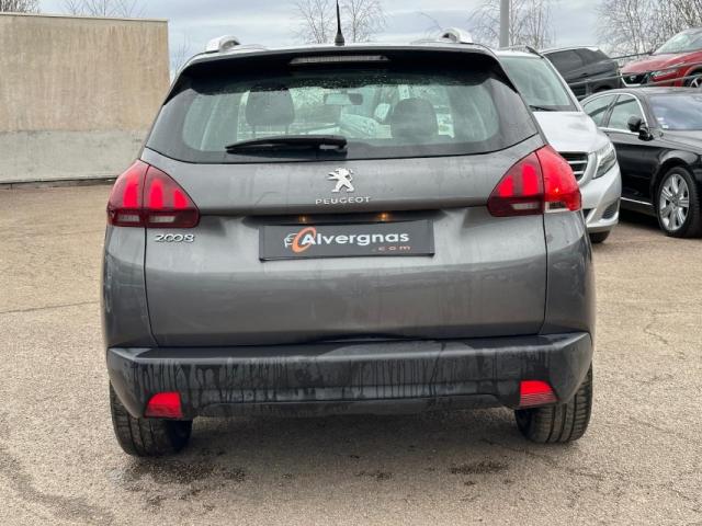 Peugeot 2008 image 1
