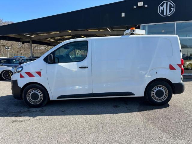 Citroen Jumpy image 2