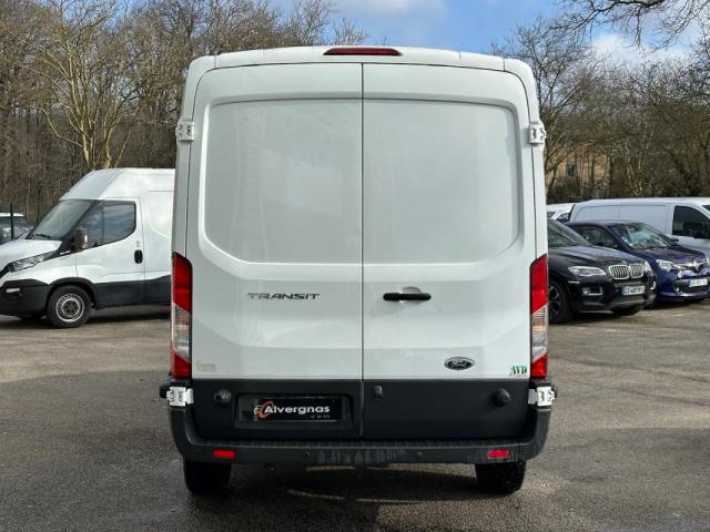 Ford Transit image 4