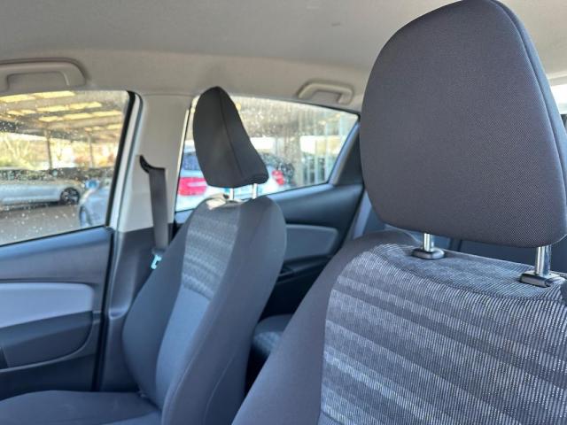 Toyota Yaris image 2