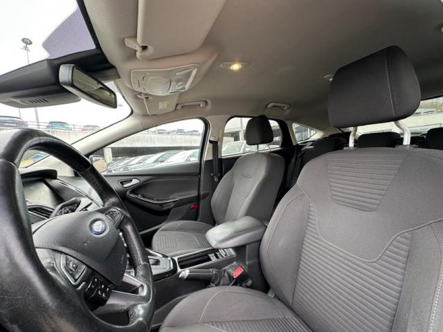 Ford Focus image 6