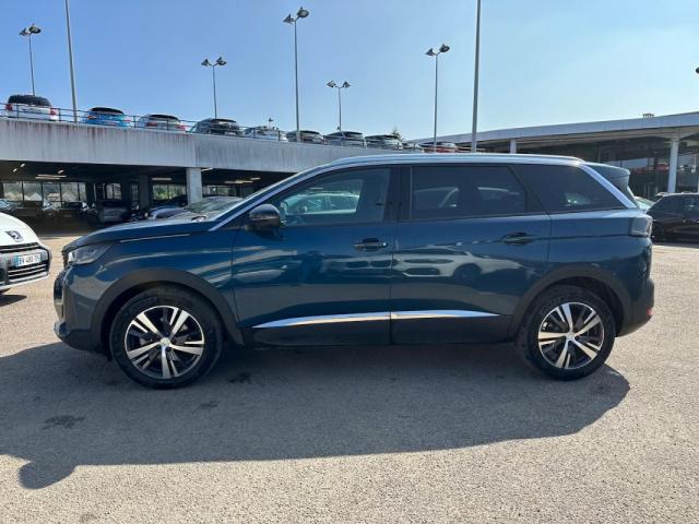 Peugeot 5008 image 6