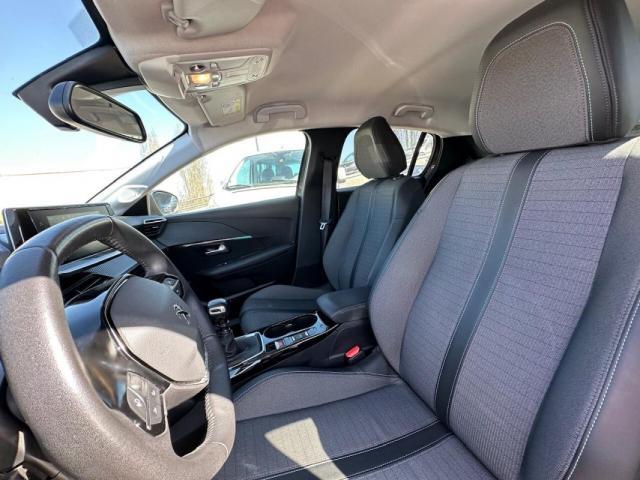 Peugeot 208 image 1