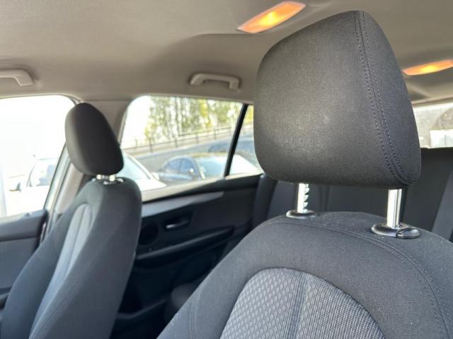 Bmw Serie 2 image 9