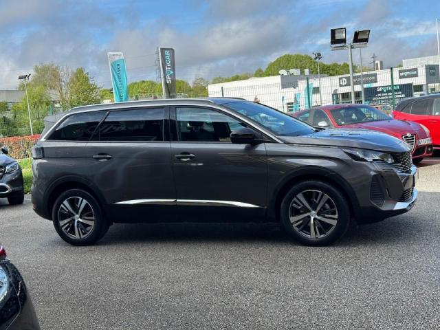 Peugeot 5008 image 2