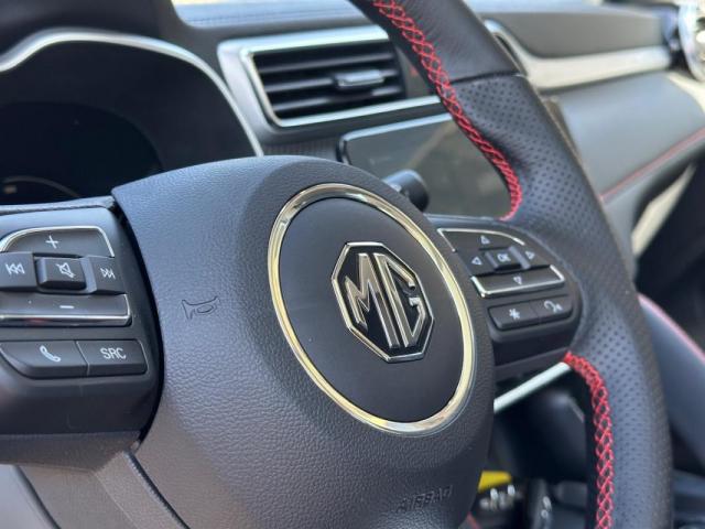 Mg Zs image 5