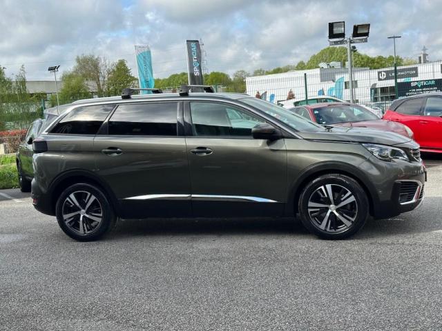 Peugeot 5008 image 6