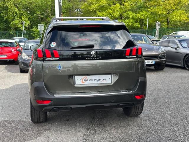 Peugeot 5008 image 4