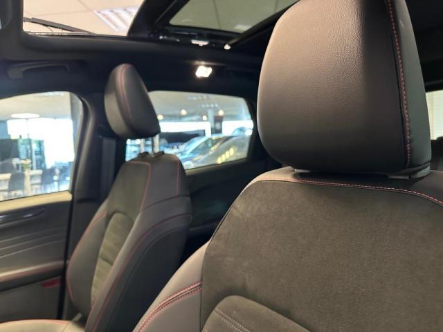 Ford Kuga image 6