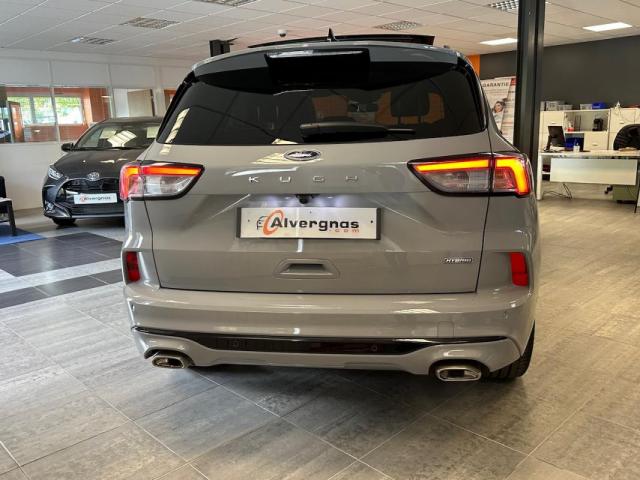 Ford Kuga image 9