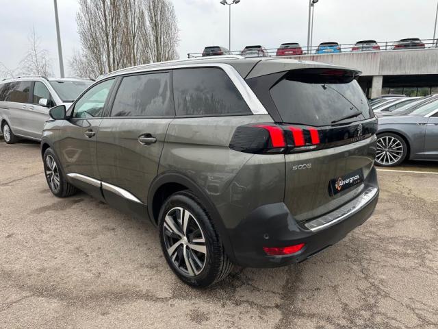 Peugeot 5008 image 9
