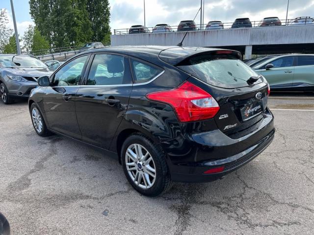 Ford Focus image 2