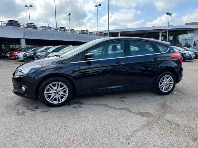 Ford Focus image 9