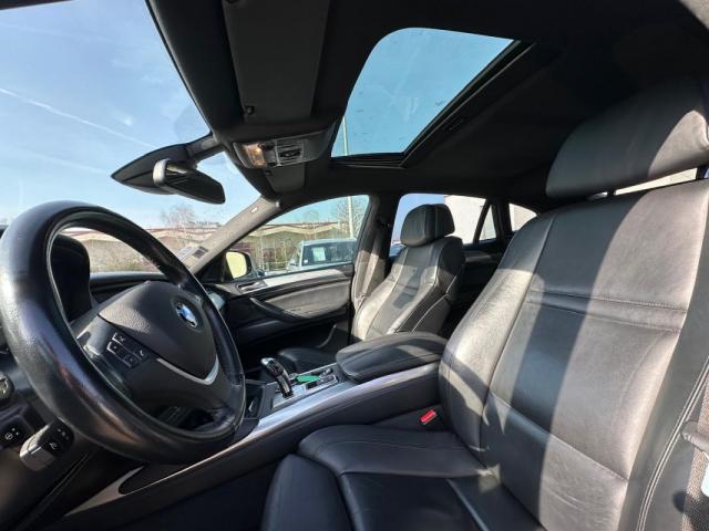 Bmw X6 image 2
