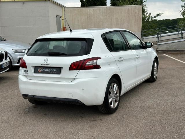 Peugeot 308 image 1