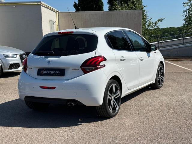 Peugeot 208 image 6
