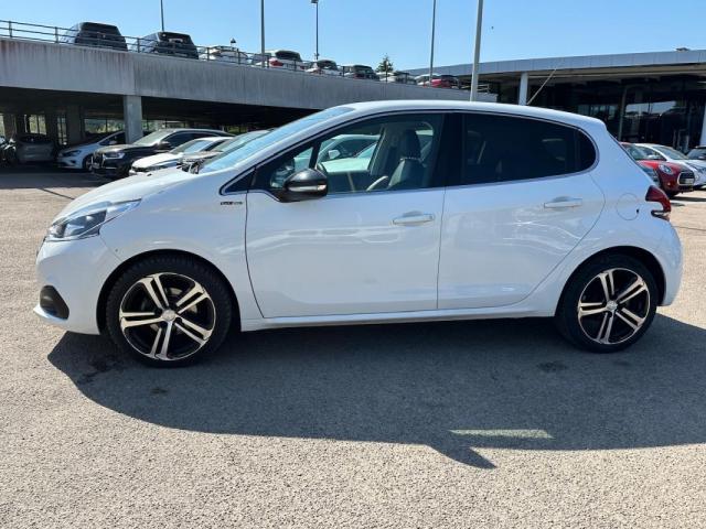 Peugeot 208 image 4