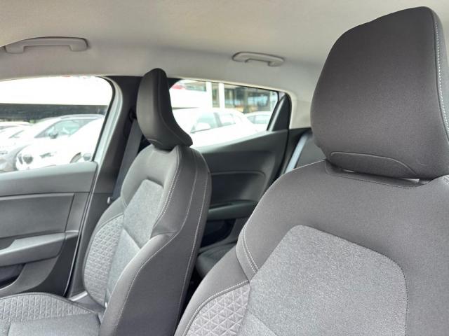 Renault Clio image 8