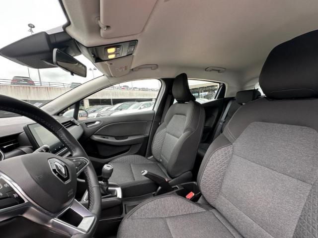 Renault Clio image 2