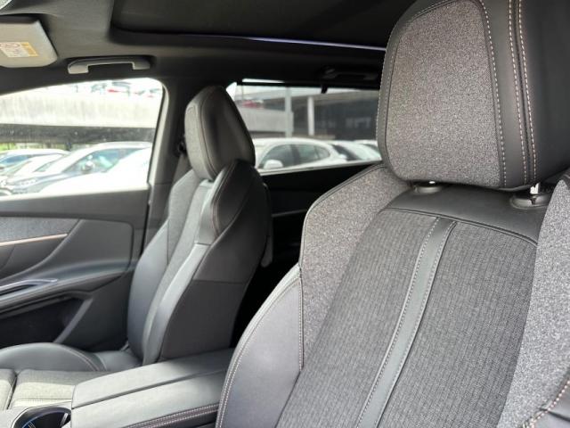 Peugeot 5008 image 6