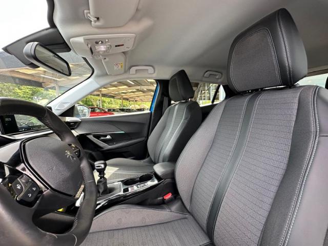 Peugeot 2008 image 3