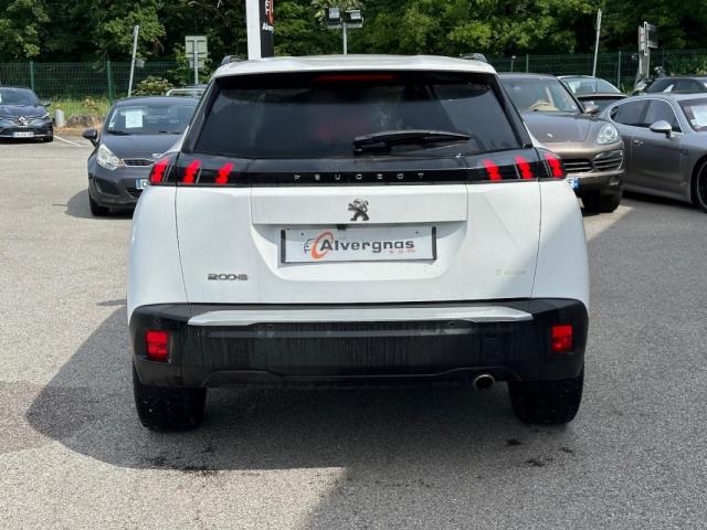 Peugeot 2008 image 2