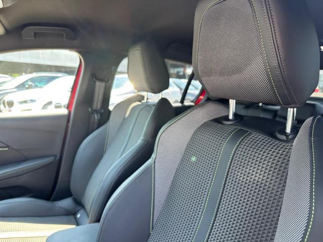 Peugeot 208 image 1