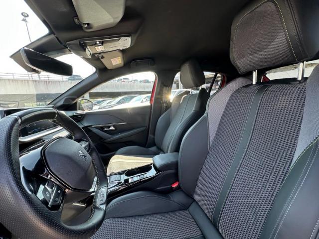 Peugeot 208 image 6