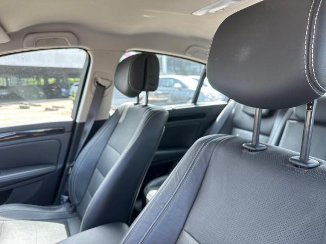 Renault Laguna image 2