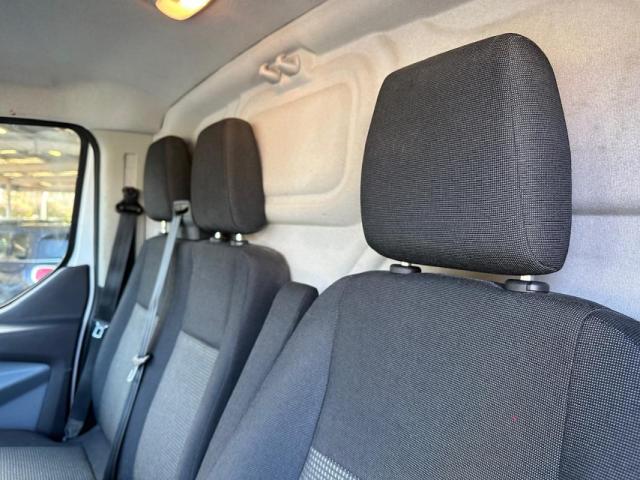 Ford Transit Custom image 7